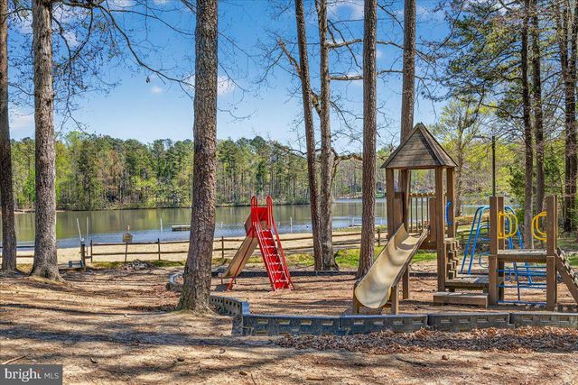 719 LAKE CAROLINE DR, Ruther Glen, VA 22546