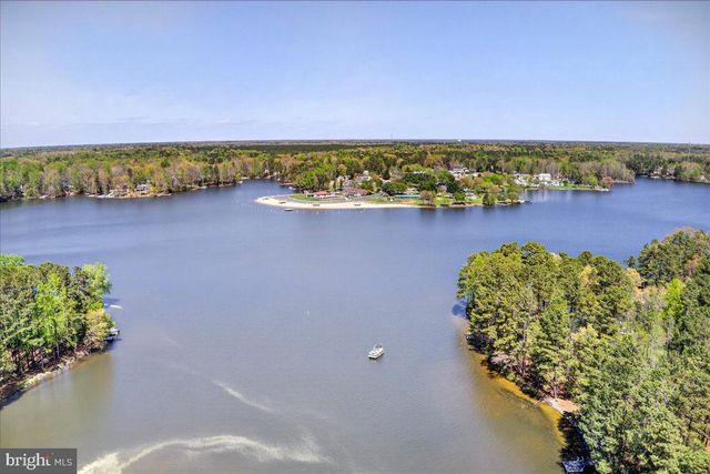 719 LAKE CAROLINE DR, Ruther Glen, VA 22546