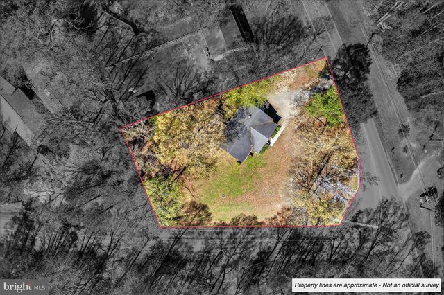 719 LAKE CAROLINE DR, Ruther Glen, VA 22546