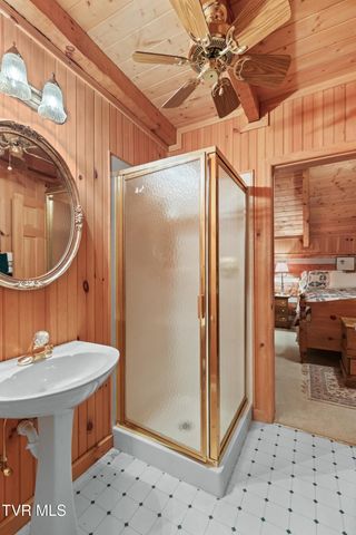 257 Jones Lane, Mooresburg, TN 37811