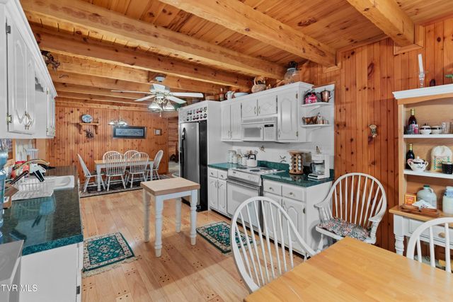 257 Jones Lane, Mooresburg, TN 37811