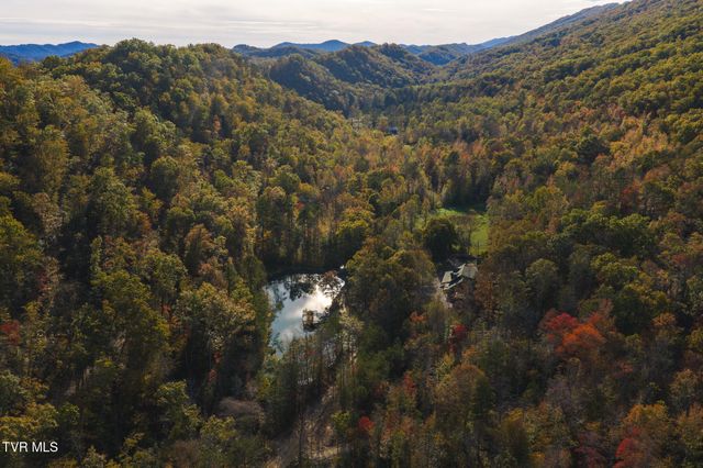 257 Jones Lane, Mooresburg, TN 37811