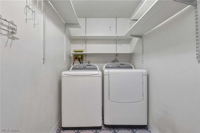 26179 Raintree Boulevard D8, Olmsted Falls, OH 44138