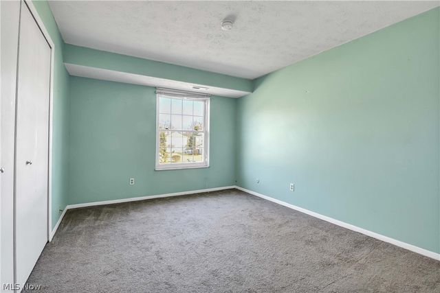 26179 Raintree Boulevard D8, Olmsted Falls, OH 44138