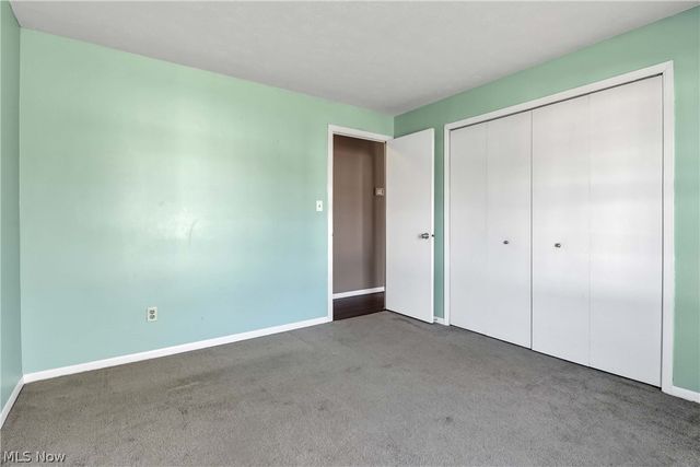 26179 Raintree Boulevard D8, Olmsted Falls, OH 44138