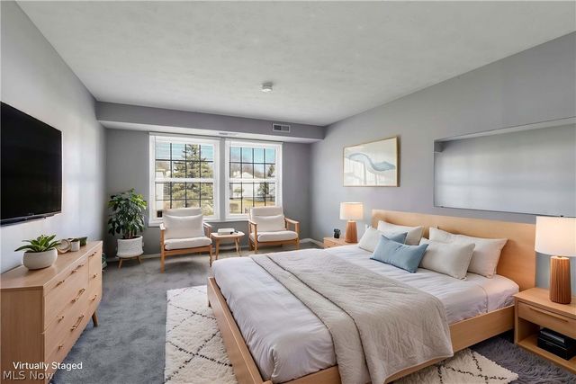 26179 Raintree Boulevard D8, Olmsted Falls, OH 44138