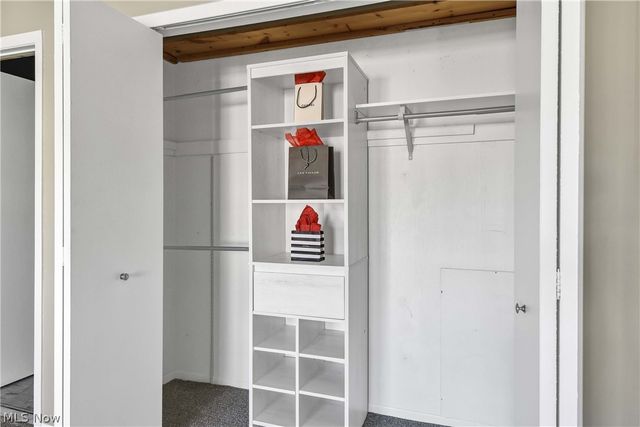 26179 Raintree Boulevard D8, Olmsted Falls, OH 44138