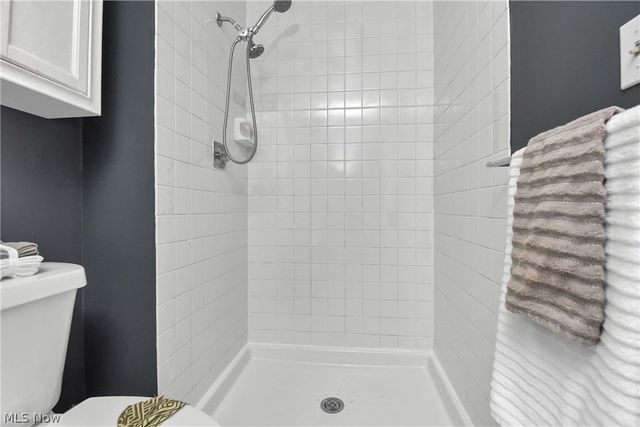 26179 Raintree Boulevard D8, Olmsted Falls, OH 44138