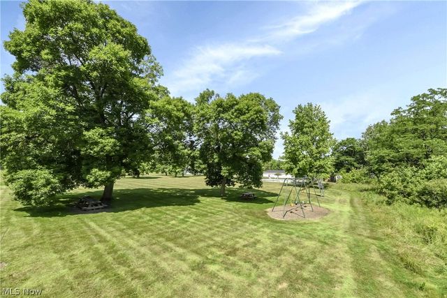 26179 Raintree Boulevard D8, Olmsted Falls, OH 44138