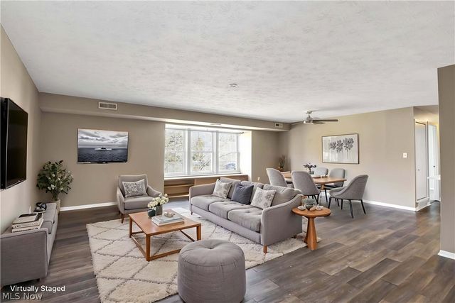 26179 Raintree Boulevard D8, Olmsted Falls, OH 44138