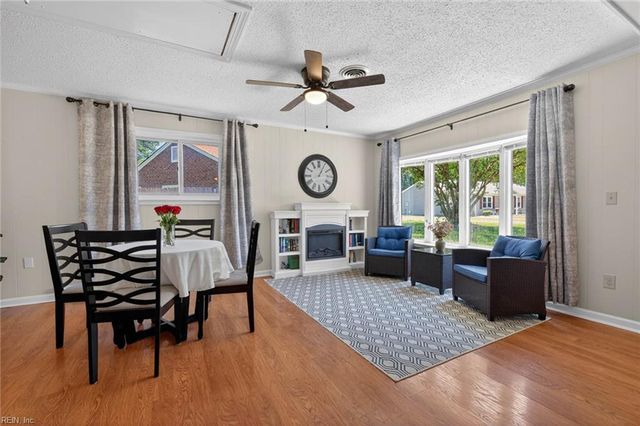 1117 Camelot CT, Chesapeake, VA 23323