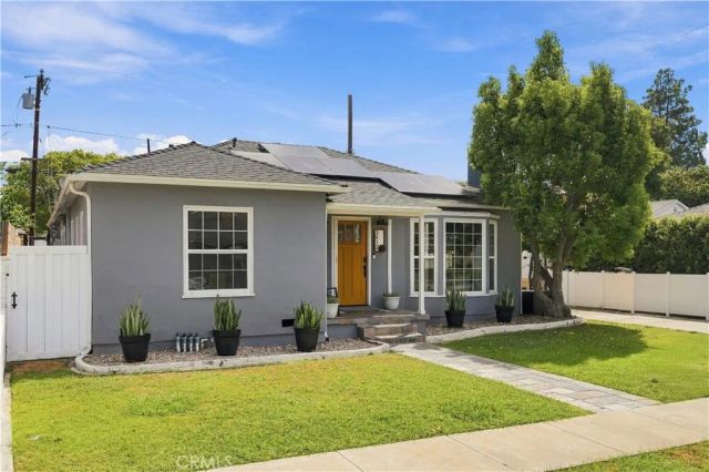 3412 N Greenbrier, Long Beach, CA 90808