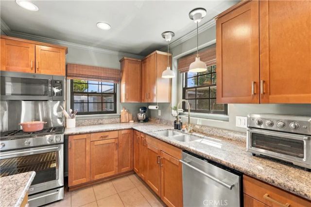 3412 N Greenbrier, Long Beach, CA 90808