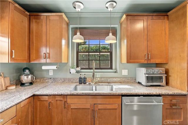 3412 N Greenbrier, Long Beach, CA 90808