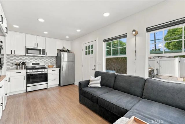 3412 N Greenbrier, Long Beach, CA 90808