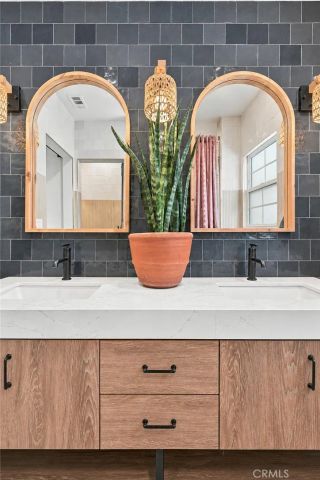 3412 N Greenbrier, Long Beach, CA 90808