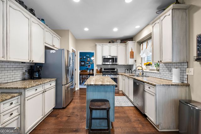 23 Woodshire, Newnan, GA 30265