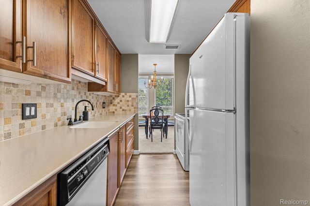 22700 Garrison Street 302, Dearborn, MI 48124