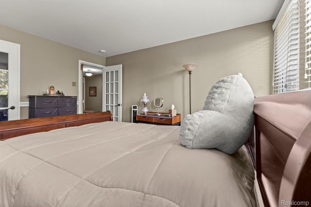 22700 Garrison Street 302, Dearborn, MI 48124