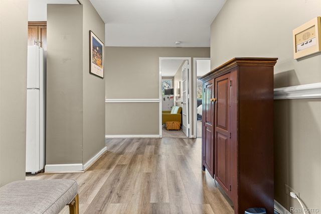22700 Garrison Street 302, Dearborn, MI 48124