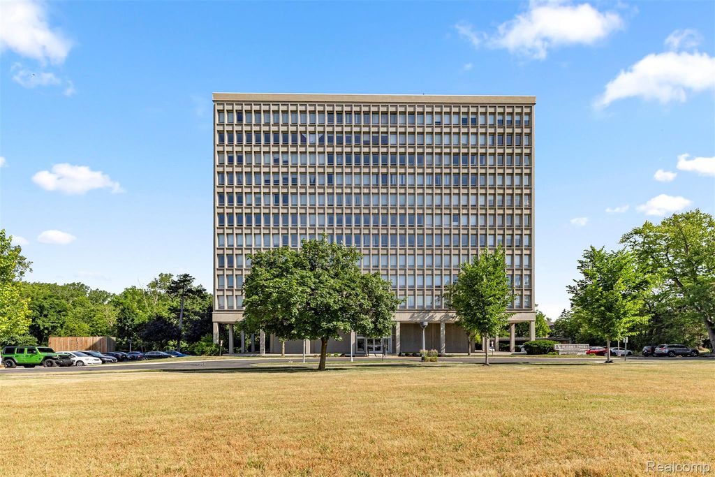 22700 Garrison Street 302, Dearborn, MI 48124