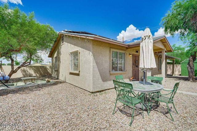 532 W District Street, Tucson, AZ 85714
