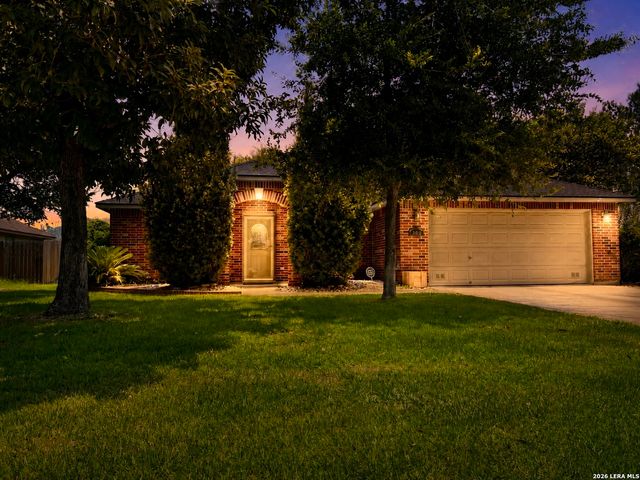 308 Bunker Hill, Pleasanton, TX 78064