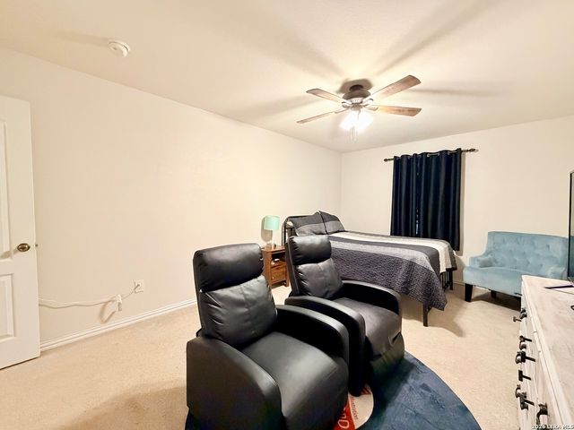 308 Bunker Hill, Pleasanton, TX 78064