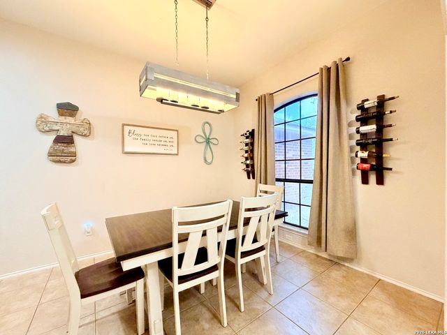 308 Bunker Hill, Pleasanton, TX 78064