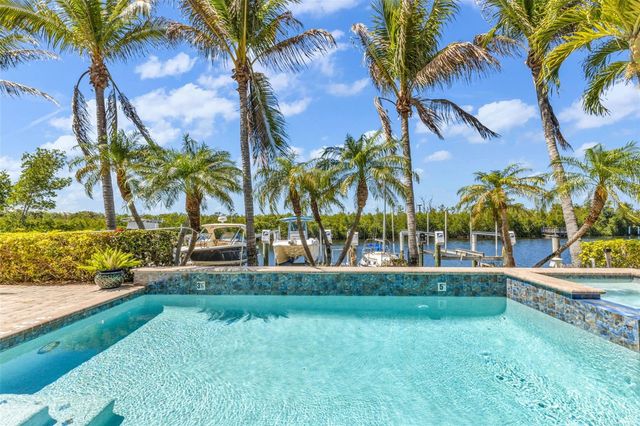 3239 PURPLE MARTIN DRIVE 122, Punta Gorda, FL 33950