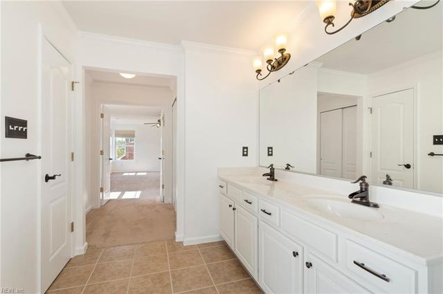 126 Hawks Nest LN, Suffolk, VA 23435