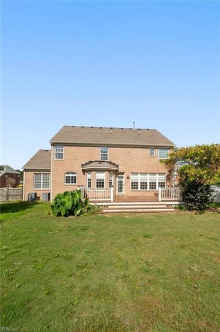 126 Hawks Nest LN, Suffolk, VA 23435