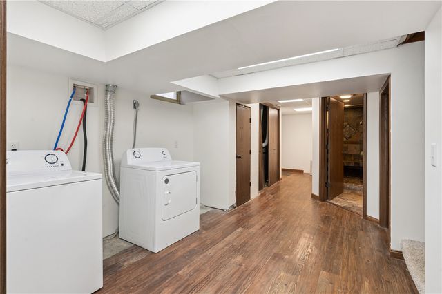 303 N Main Street, Wheatland, IA 52777