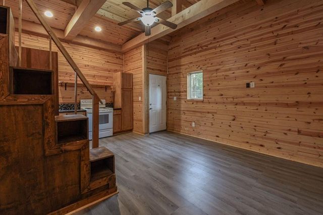 20011 Parkway Lane B, Montgomery, TX 77356