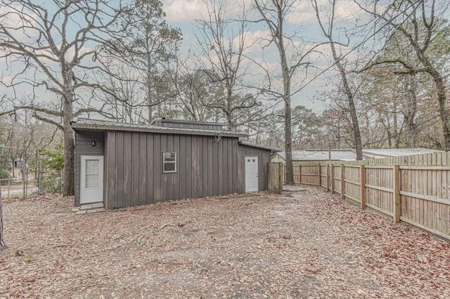 20011 Parkway Lane B, Montgomery, TX 77356