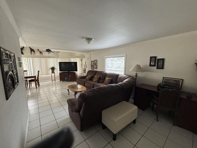 6503 NW 34th Ave, Coconut Creek, FL 33073