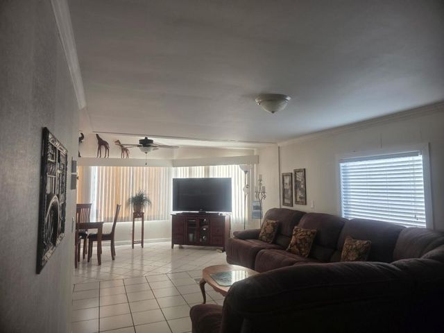 6503 NW 34th Ave, Coconut Creek, FL 33073