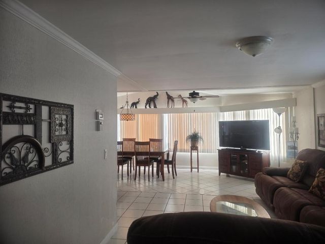 6503 NW 34th Ave, Coconut Creek, FL 33073