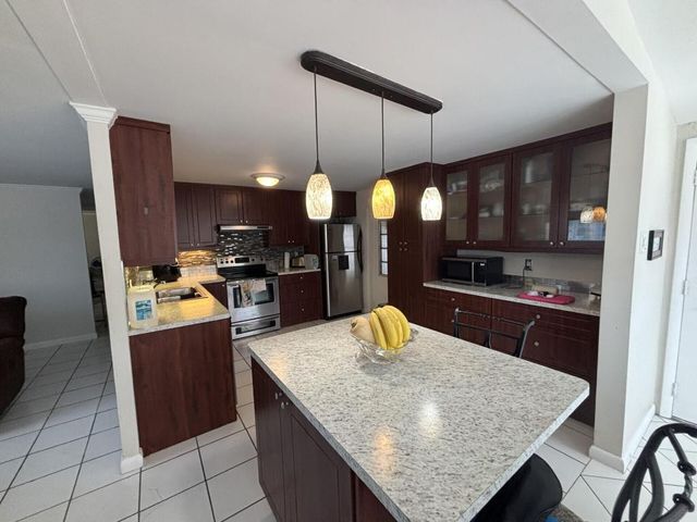 6503 NW 34th Ave, Coconut Creek, FL 33073