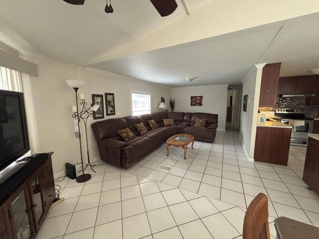 6503 NW 34th Ave, Coconut Creek, FL 33073