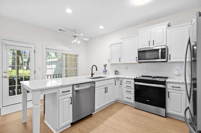 20 Wentworth Pl., Pawleys Island, SC 29585