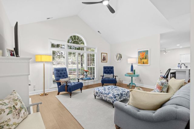 20 Wentworth Pl., Pawleys Island, SC 29585