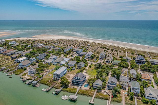 20 Wentworth Pl., Pawleys Island, SC 29585