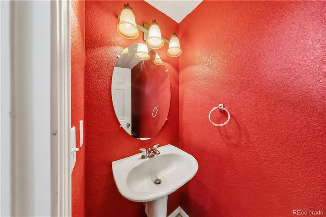 7777 E 23rd Avenue 101, Denver, CO 80238