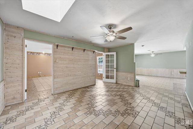 3005 Estero Street, Bakersfield, CA 93309