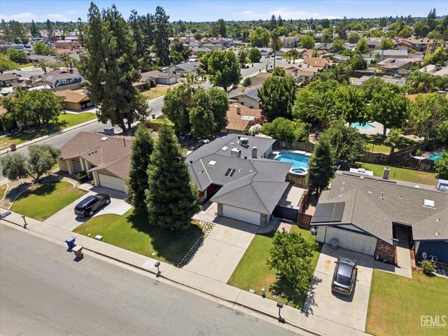 3005 Estero Street, Bakersfield, CA 93309
