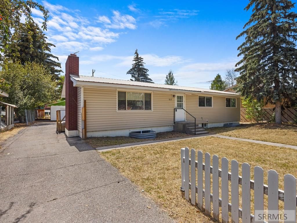Image 3 of property listing at 517 W Main Street, Rexburg, ID 83440