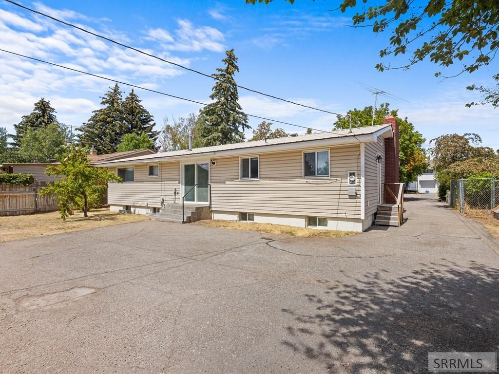 Image 6 of property listing at 517 W Main Street, Rexburg, ID 83440