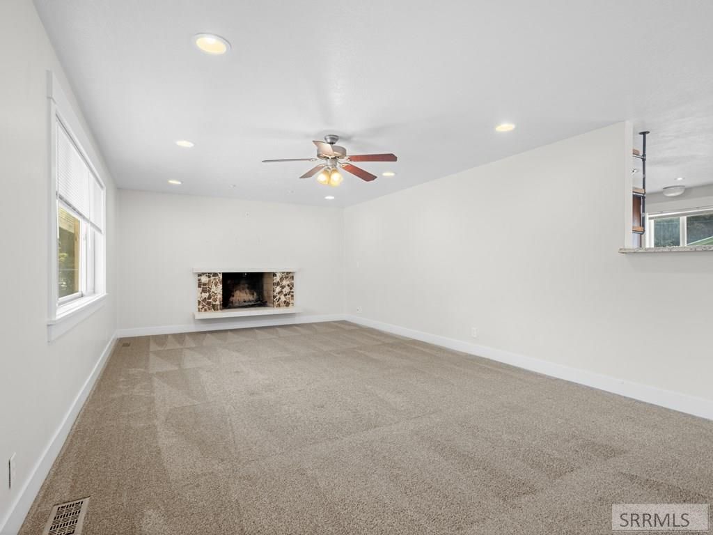 Image 7 of property listing at 517 W Main Street, Rexburg, ID 83440