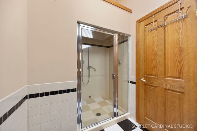 170 Shelley Lane, Wheaton, IL 60189